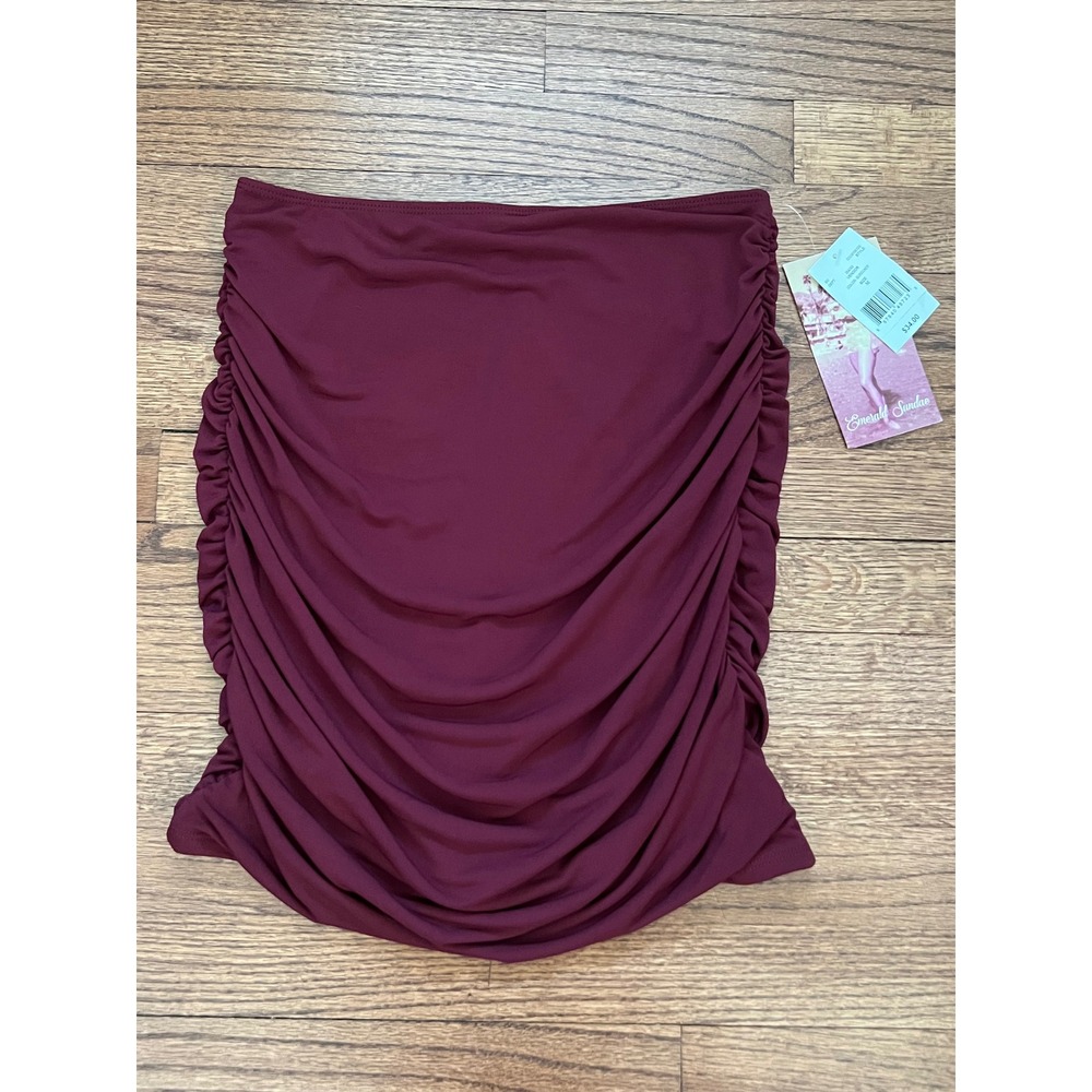NEW Emerald Sundae Ruched Skirt Women M Burgundy Bodycon Mini GDUB1061DG